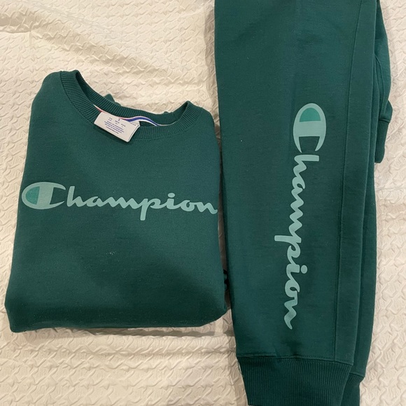 Women’s adidas Nike mystery athletic fitness box bras tops under armour workout - Picture 3 of 5